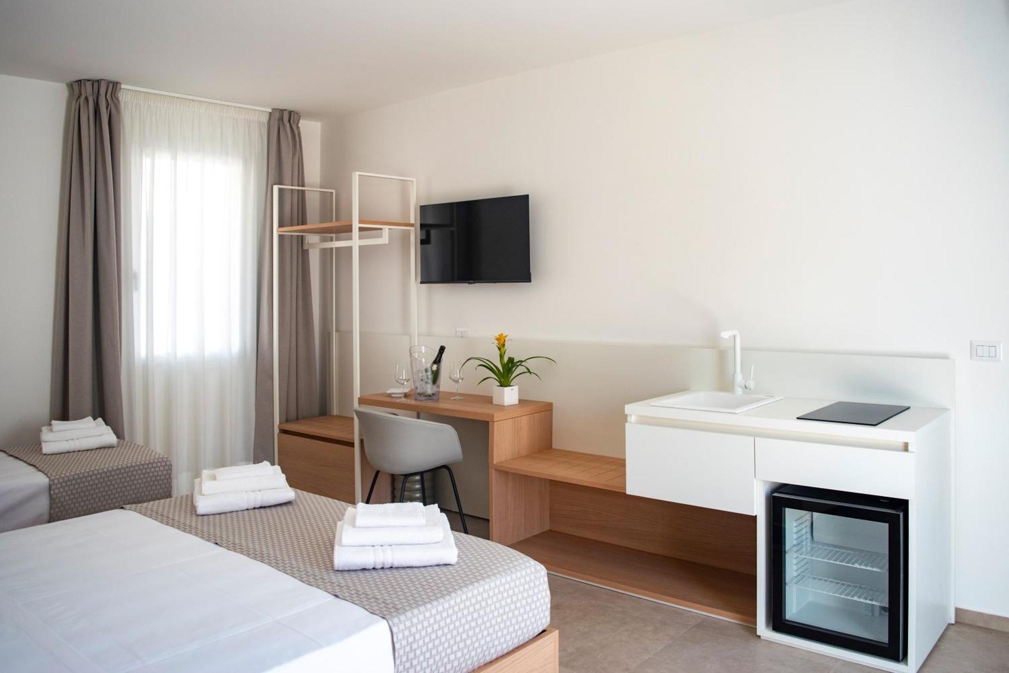 Ferrari Rooms & Apartments 포르토 세자레오 외부 사진